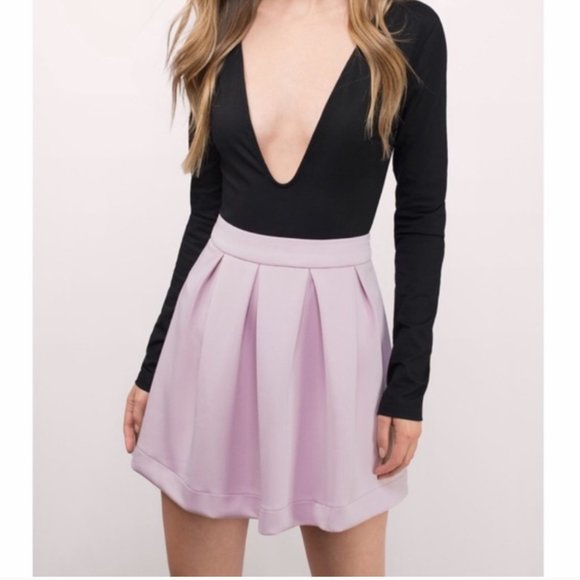 Tobi Dresses & Skirts - *HOST PICK*NWOT TOBI LAVENDER HIGH WAISTED SKIRT